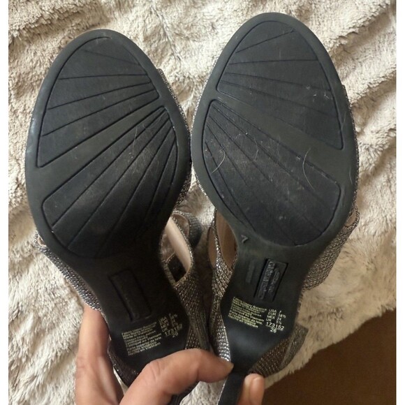 Christian Siriano Silver Shimmer Party Pumps 3.5" Heels Open Toe Ankle Strap 7 - Picture 7 of 9